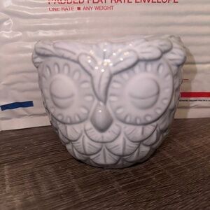 Bath and Body Works owl candle‎ holder